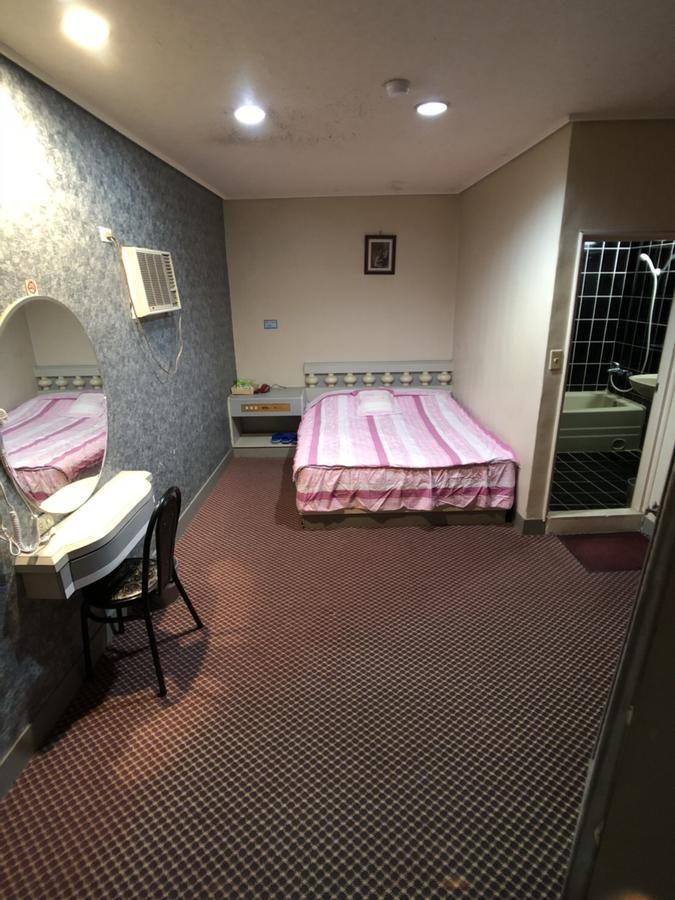 ג'יאושי Ya Shi Deng Hotel מראה חיצוני תמונה